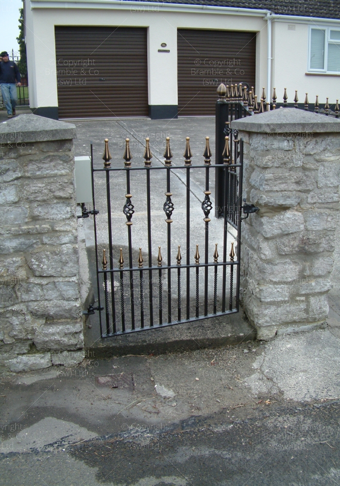 Gate small sale